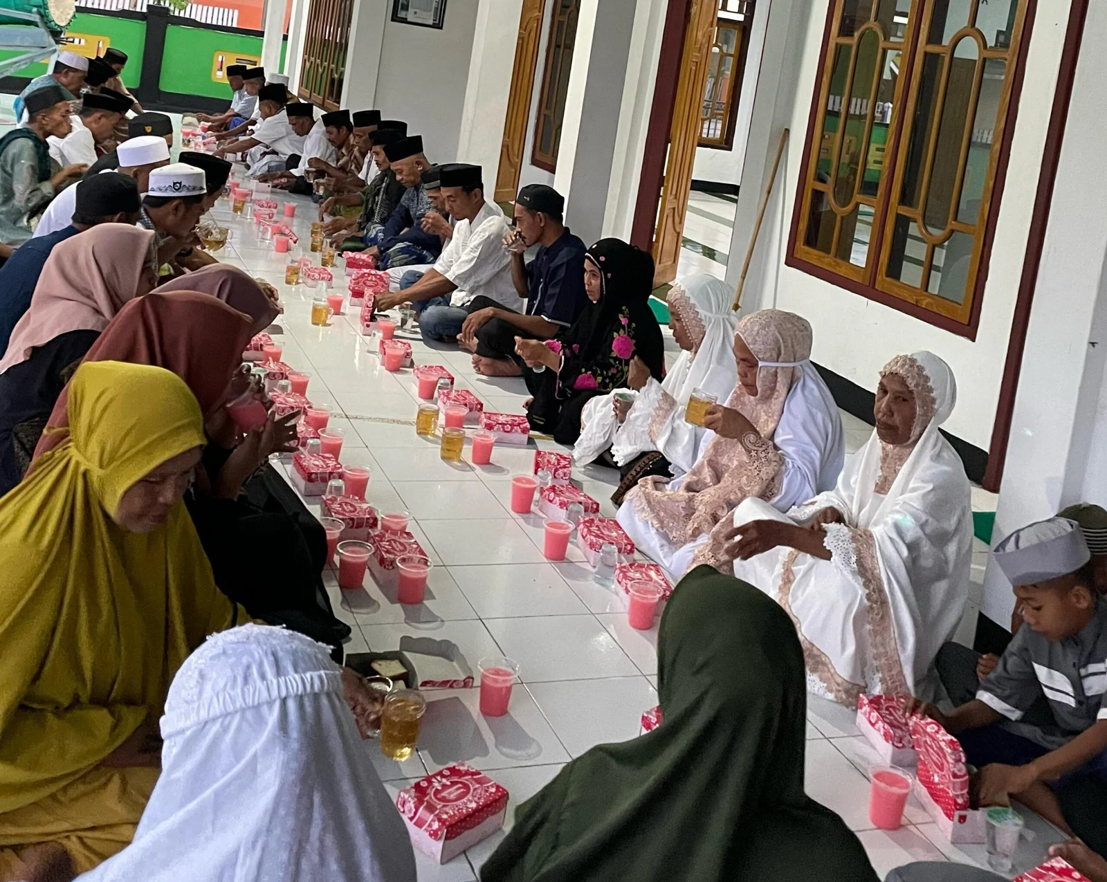 Menjemput Hari Raya Idul Fitri, FPPMB dan Pemdes Bobawa Gelar Bukber Dengan Masyarakat 