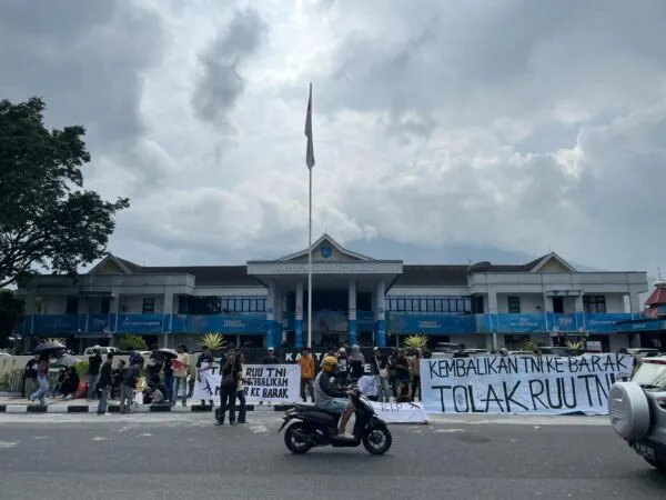 Aliansi Tolak RUU TNI Gelar Aksi di Ternate Soroti Soal Ancaman Demokrasi