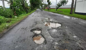 Jalan Rusak Total, Warga Kelurahan Tubo Berinisiatif Bangun Sandiri