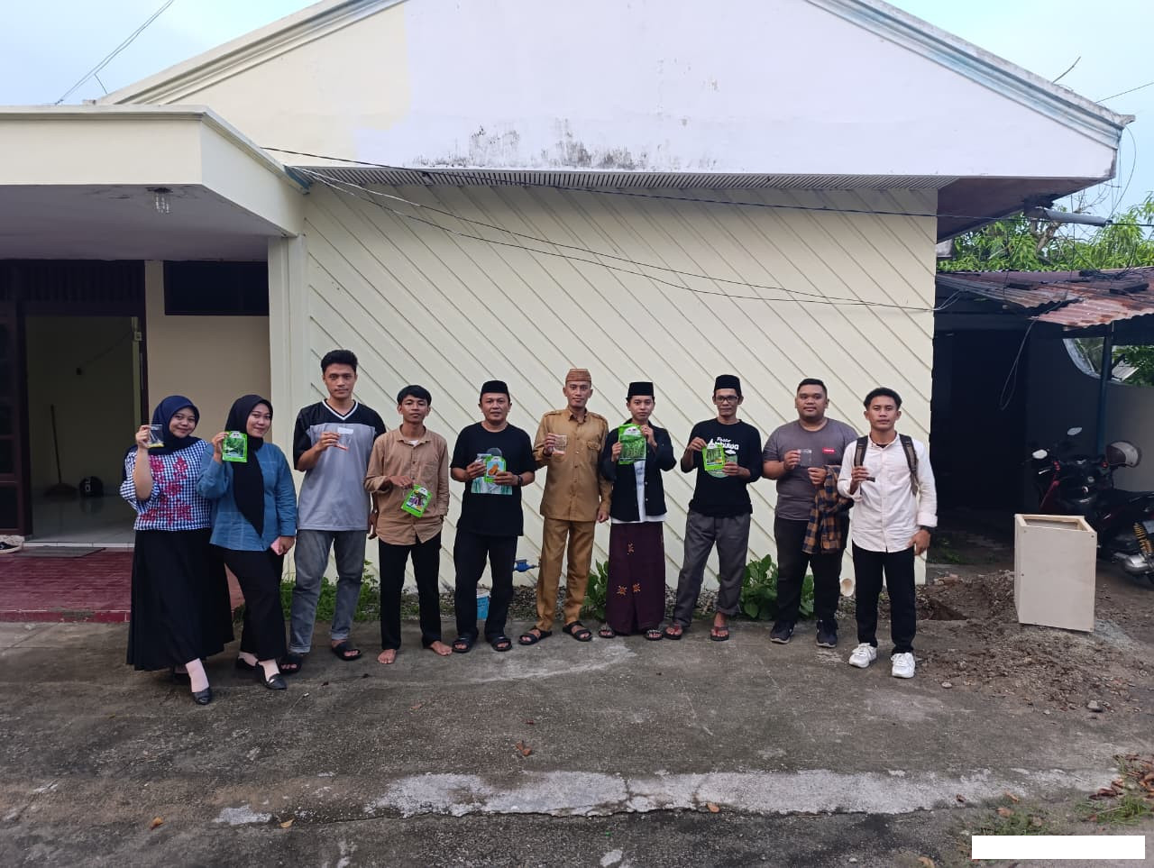 Bank Sampah hingga Ketahanan Pangan: Langkah Nyata Ecopesantren di Pesantren Mahasiswa Burhan Al-Hadharah