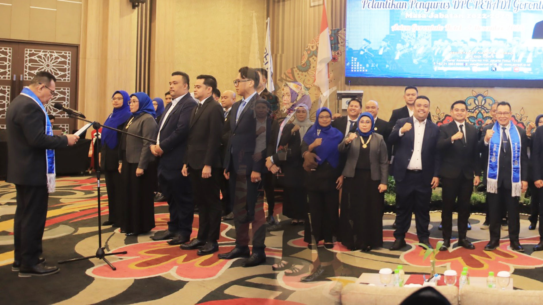 Penuh Khidmat, PERADI Gorontalo Lantik Kepengurusan Baru dan 24 Advokat Muda