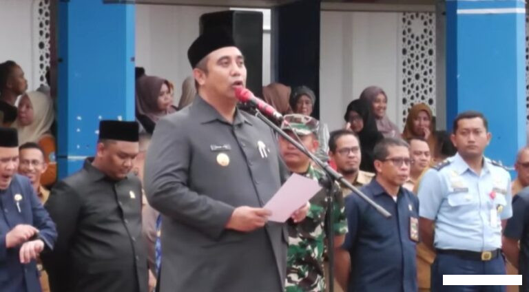 Pemkab Maros Serahkan SK 4.639 ASN P3K Paruh Waktu, Bupati: Ini Kekuatan Besar Pelayanan Publik