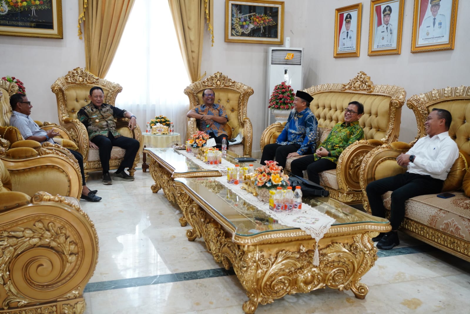 Menuju RUPS, Gusnar Ismail Uji Langsung Tiga Calon Komisaris BUMD Gorontalo