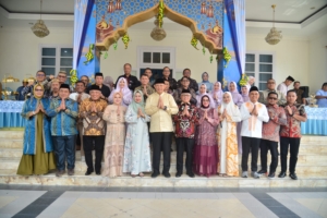 Hangatnya Lebaran di Rujab Gubernur Gorontalo, Gusnar Terima Kunjungan Kepala Daerah