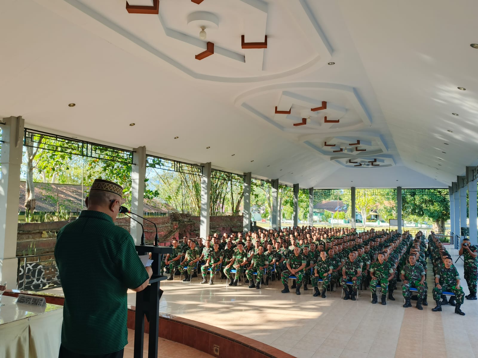 Dilepas ke Papua, 450 Prajurit Yonif 713 Diingatkan Disiplin dan Profesional