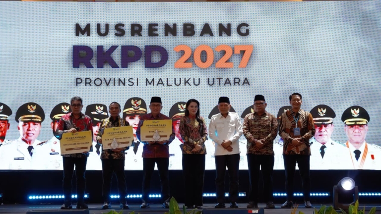 Kota Ternate Raih Penghargaan Terbaik Penurunan Stunting di Maluku Utara