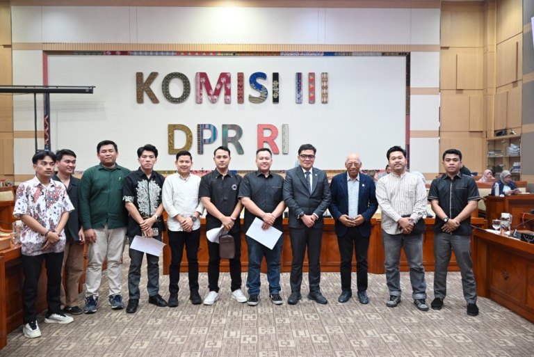 RUU Polri Jadi Sorotan, Aliansi Mahasiswa dan Aktivis Muda Sampaikan Kajian ke Komisi III