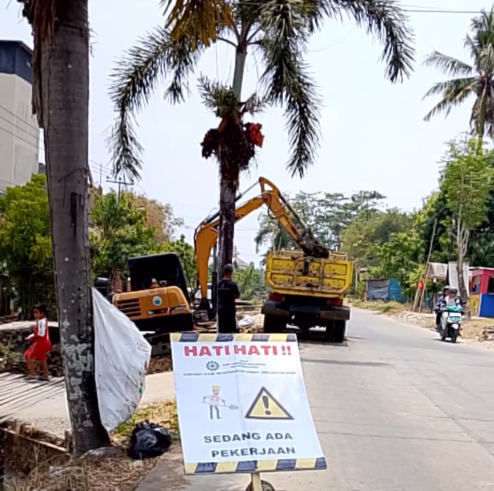 Proyek Pemeliharaan Irigasi Maros Baru Disorot, Tanah Hasil Kerukan Diduga Diangkut ke Perumahan Swasta